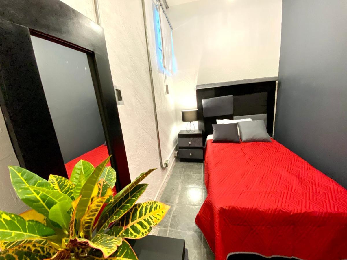 Roomies Hostel Reforma-El Angel Mexico by Eksteriør bilde